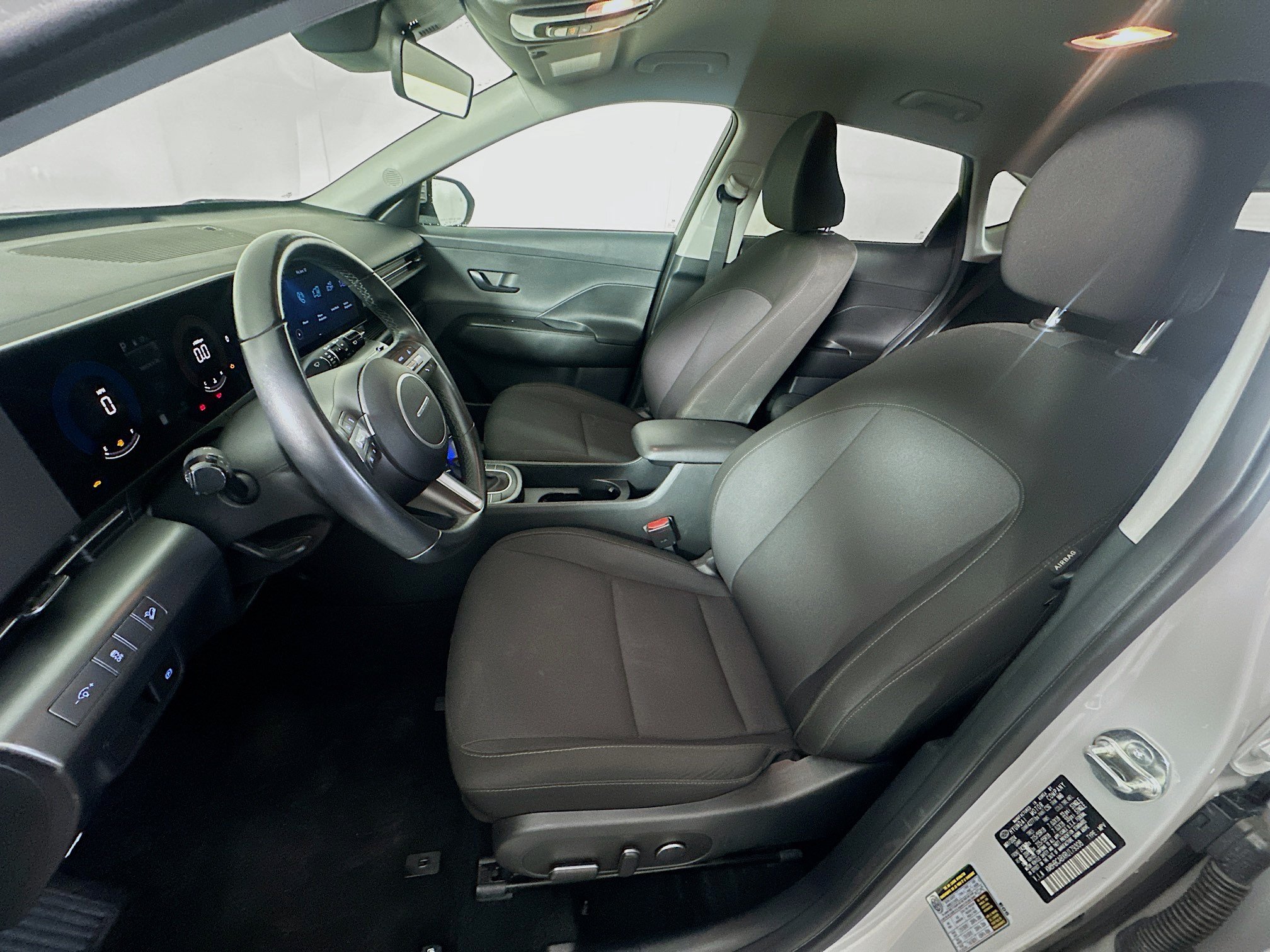 Used 2024 Hyundai Kona SEL AWD/4WD image 13