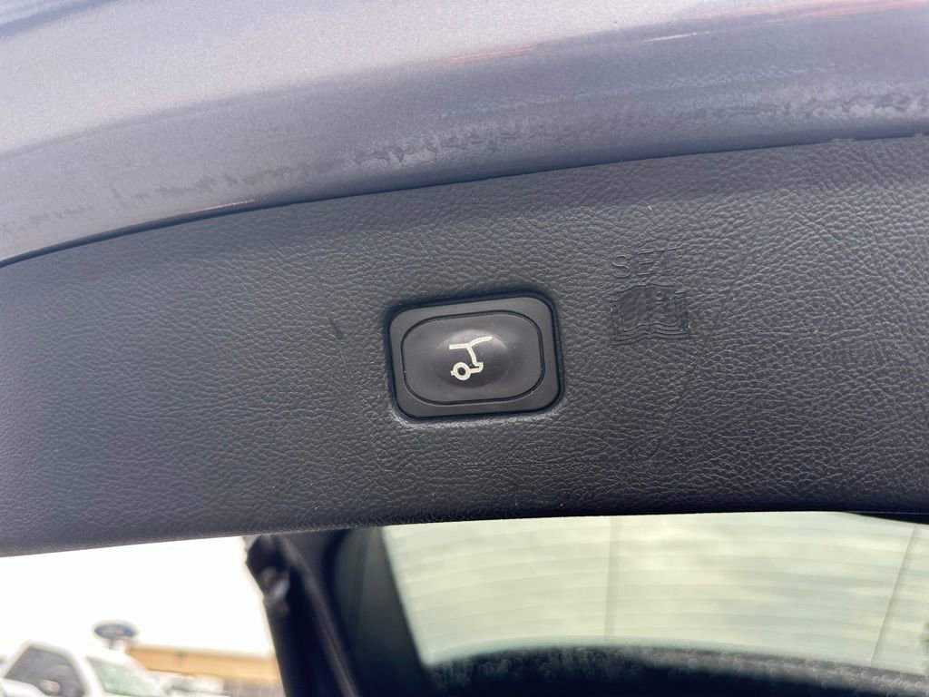 Used 2022 Ford Edge Titanium image 36