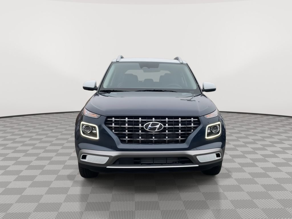 New 2025 Hyundai Venue Limited image 3