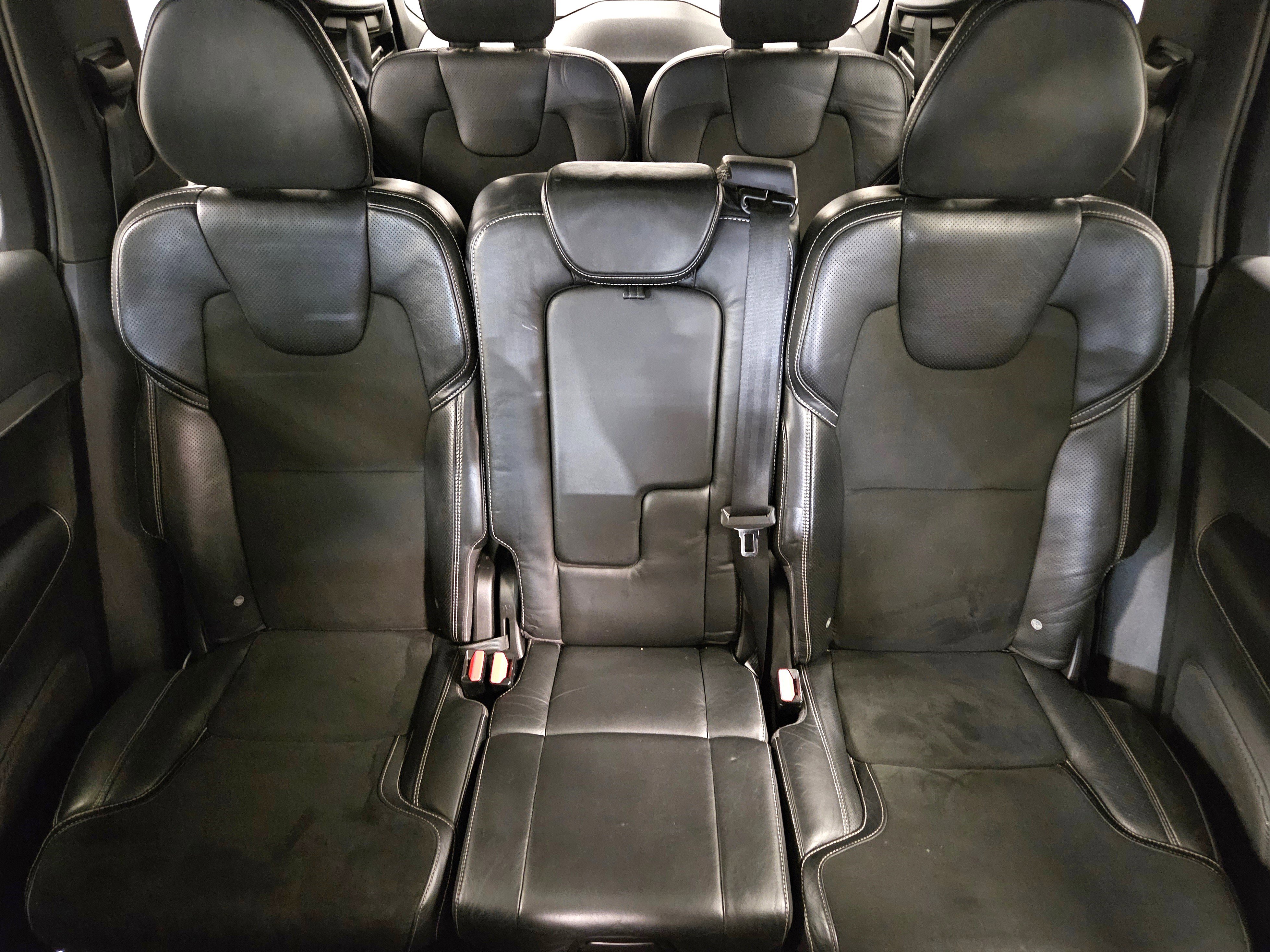 Used 2018 Volvo XC90 T8 R-Design w/ Convenience Package image 39