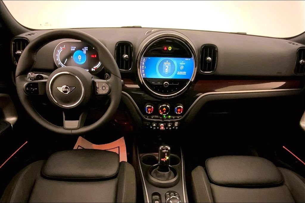 Certified 2024 MINI Cooper Countryman S w/ Signature Upholstery Package AWD/4WD image 16