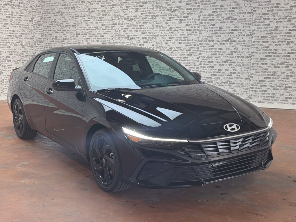 New 2026 Hyundai Elantra SEL Sport FWD image 1