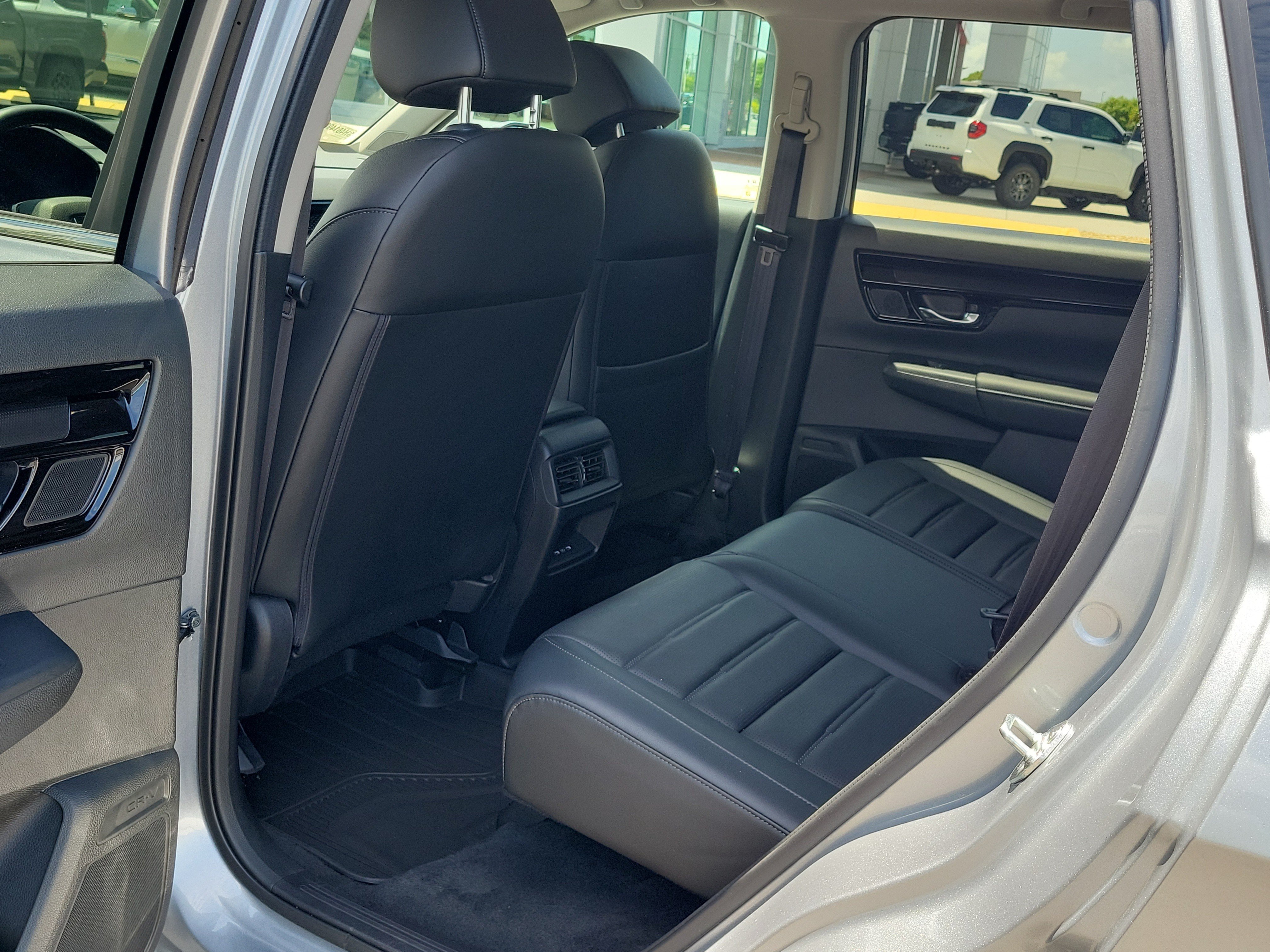 Used 2025 Honda CR-V EX-L image 13