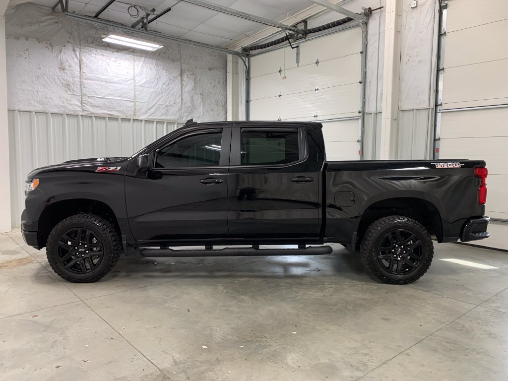 Used 2026 Chevrolet Silverado 1500 LT Trail Boss w/ LT Trail Boss Premium Package AWD/4WD image 4
