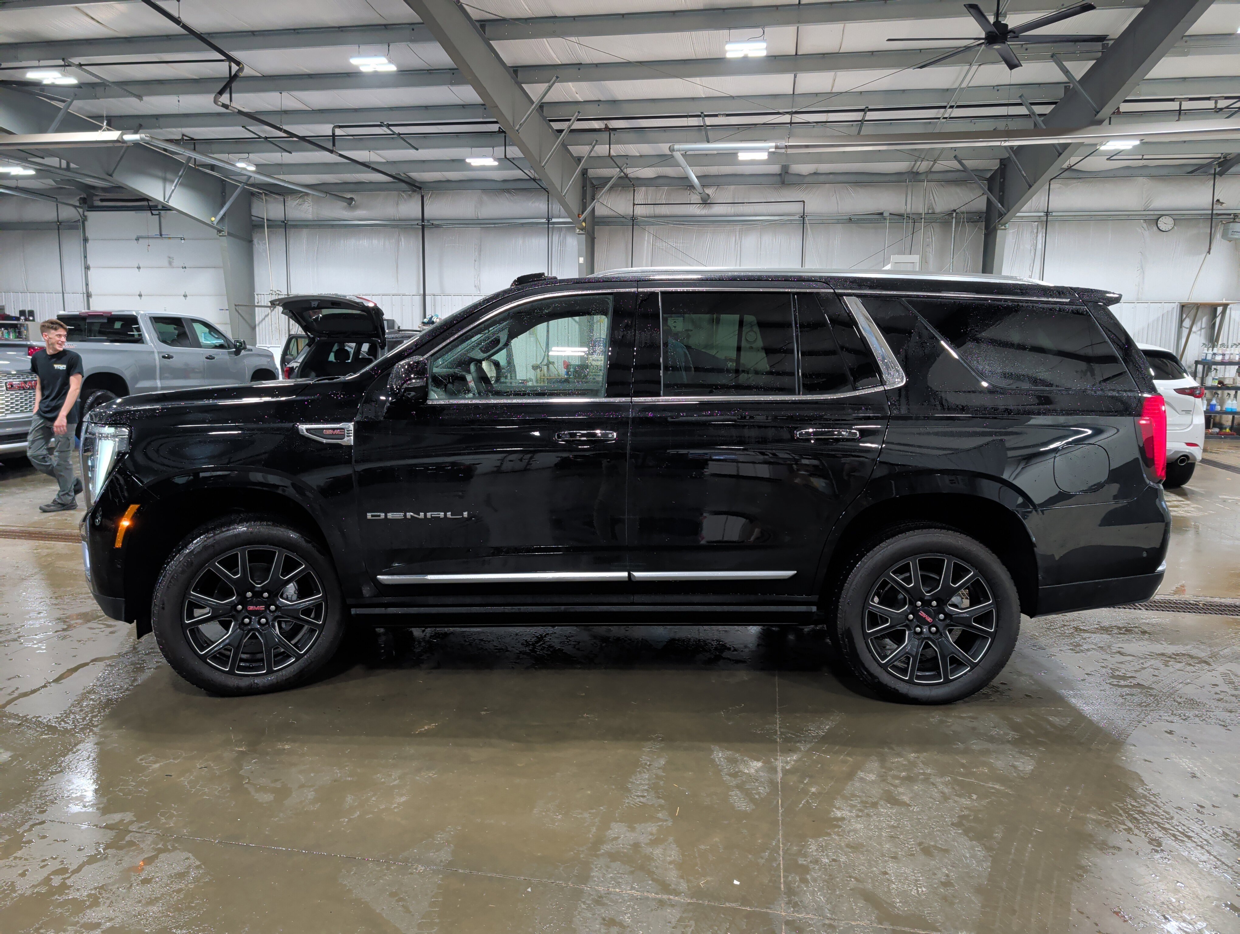 Used 2026 GMC Yukon Denali w/ Sun & Power Step Package image 5