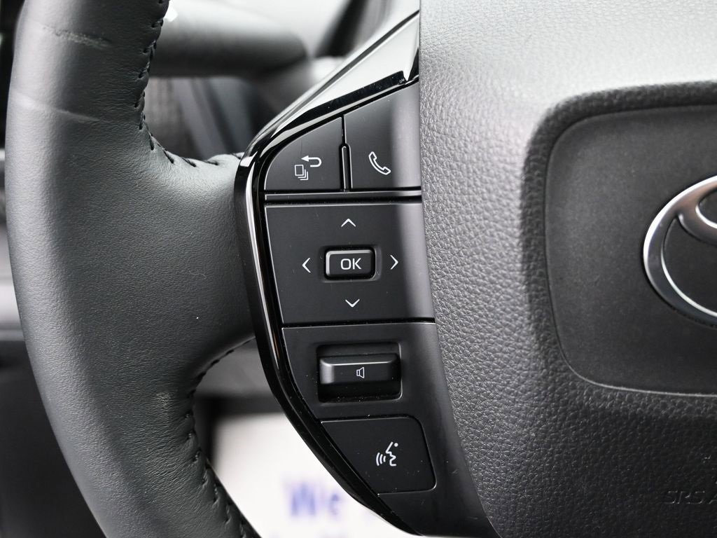 Used 2024 Toyota bZ4X XLE w/ Weather Package image 19