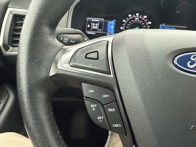 Used 2024 Ford Edge SEL image 35