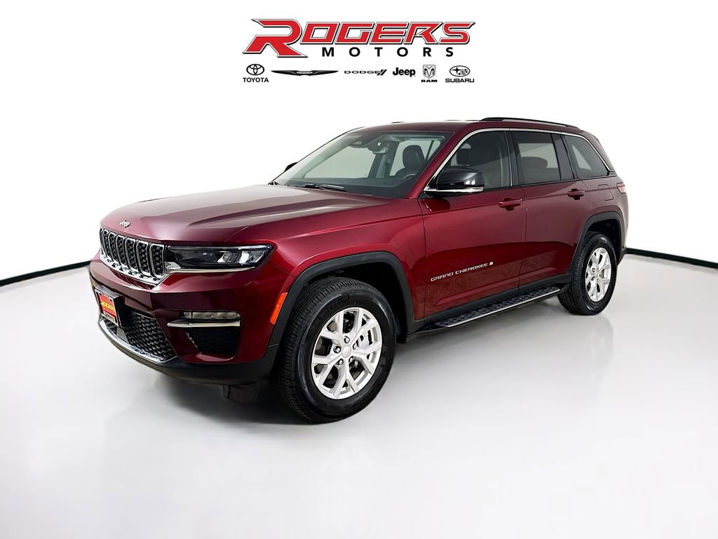 Certified 2023 Jeep Grand Cherokee Limited w/ Trailer Tow Prep Group (B) image 3