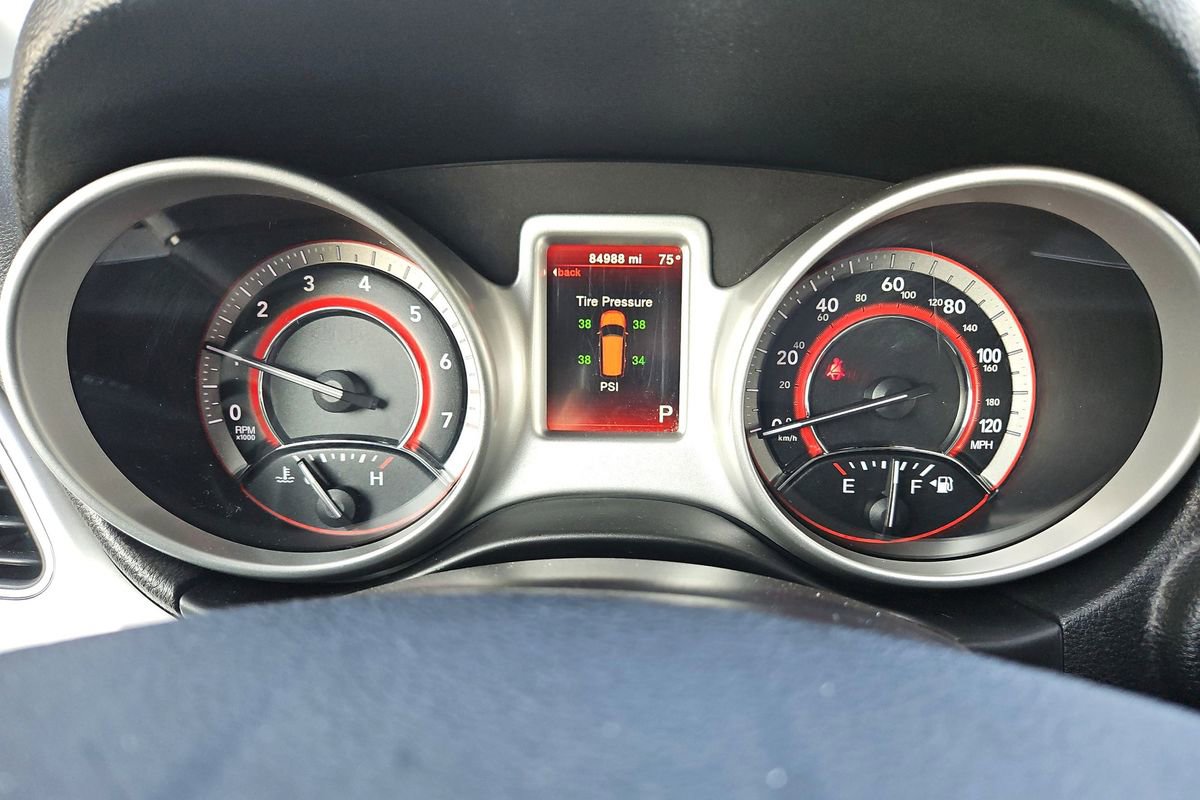 Used 2020 Dodge Journey SE w/ SE Popular Equipment Group image 16