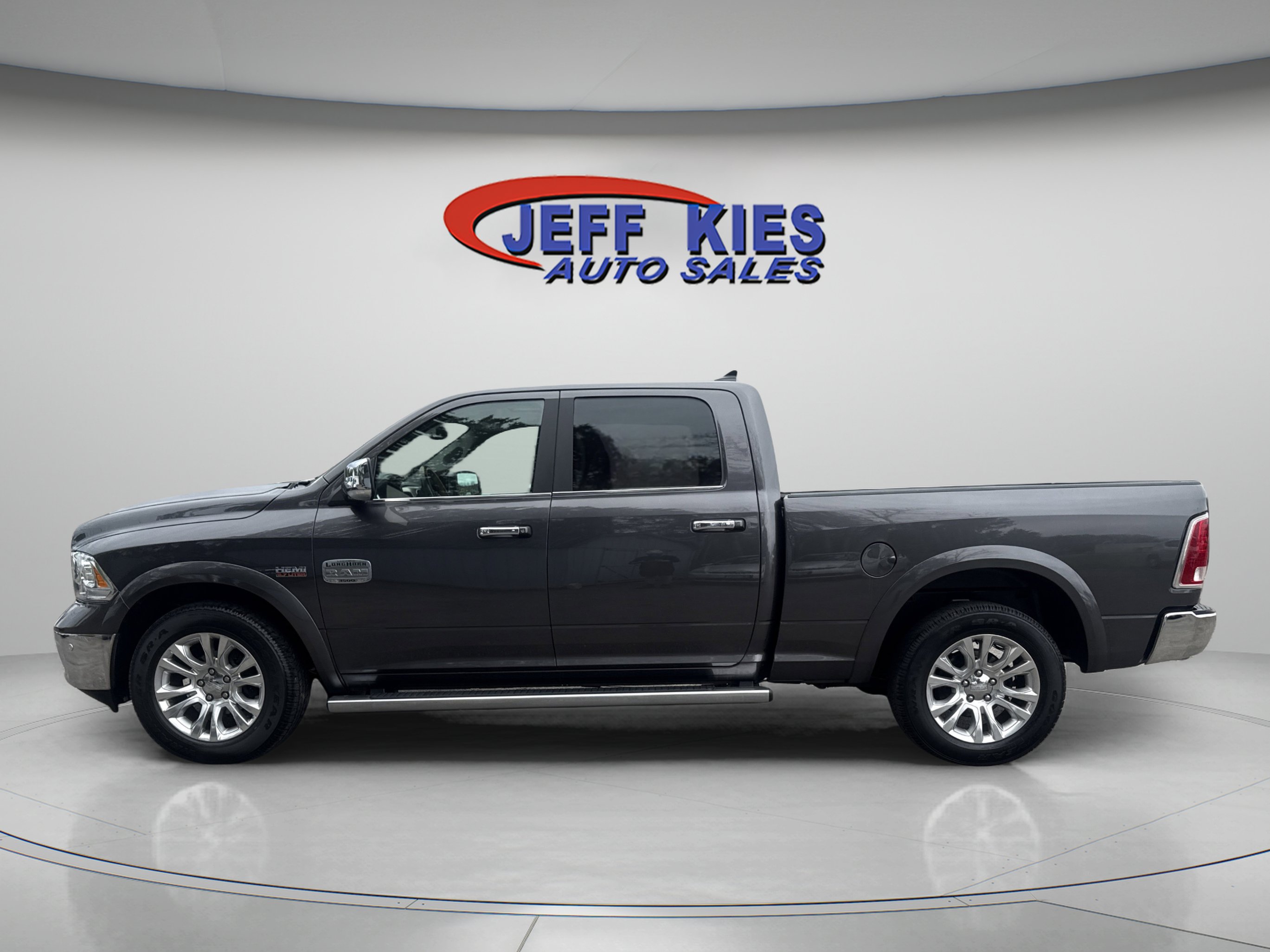 Used 2017 RAM 1500 Laramie Longhorn AWD/4WD image 8