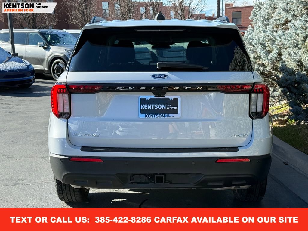 Used 2025 Ford Explorer Active image 6