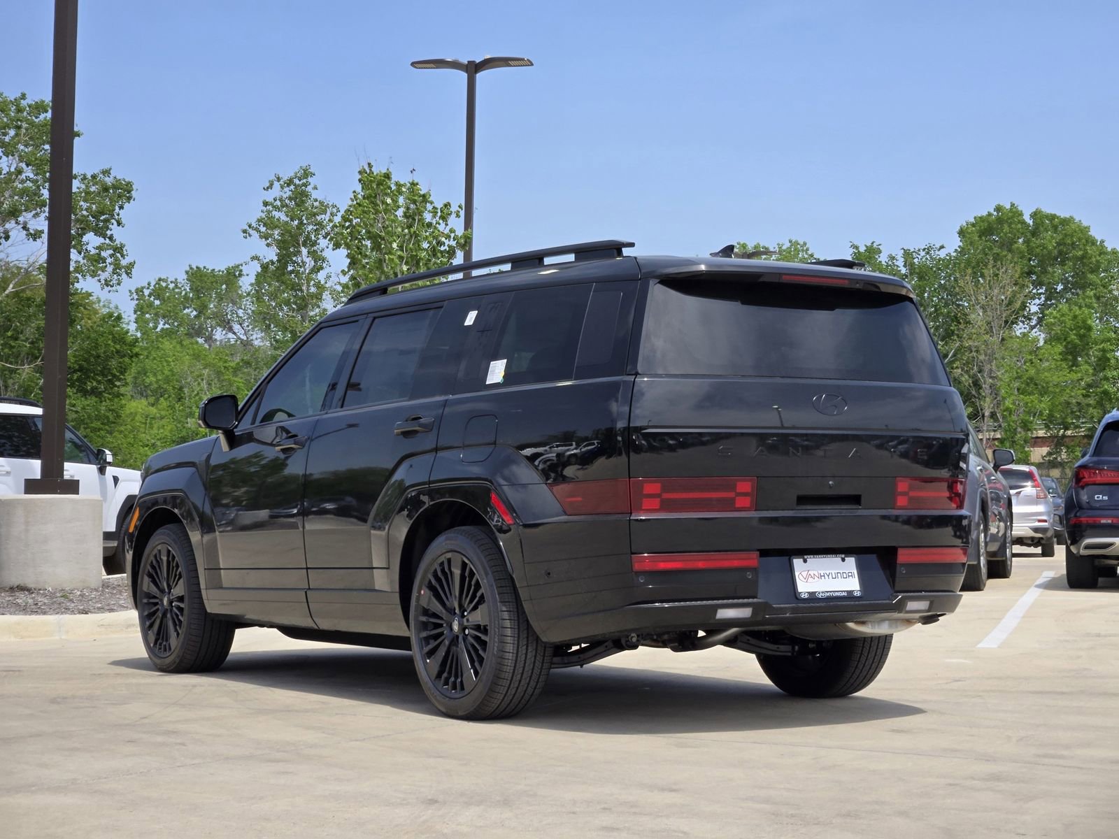 Used 2025 Hyundai Santa Fe Calligraphy image 3
