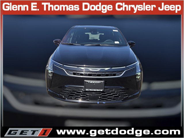 New 2027 Chrysler Pacifica Select FWD image 2
