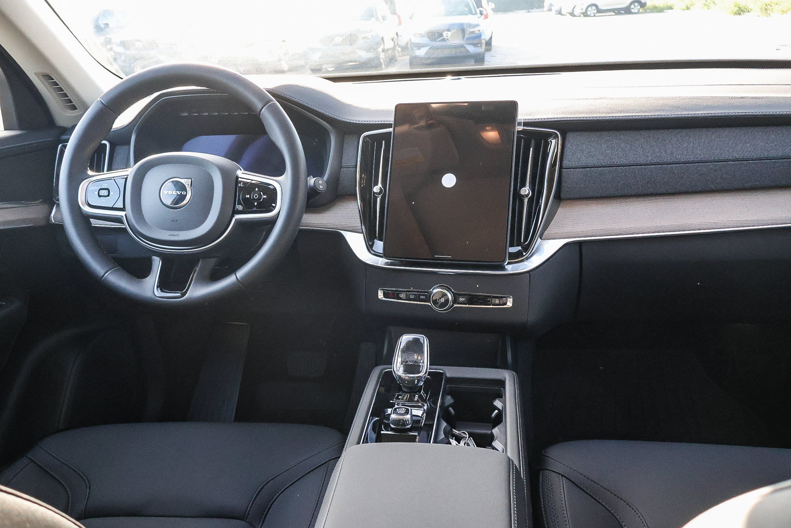 Used 2026 Volvo XC90 B5 Core w/ Protection Package Premier AWD/4WD image 22
