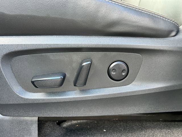 Certified 2023 Nissan Pathfinder SL w/ Black Appearance Package image 20