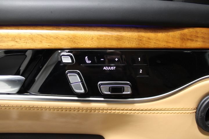 Used 2022 Jeep Grand Wagoneer Series III image 18