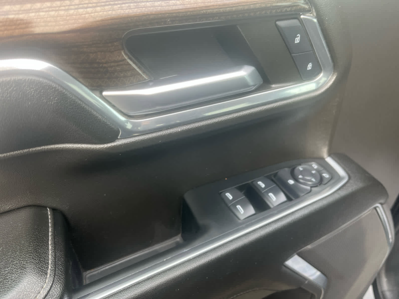 Used 2024 Chevrolet Silverado 1500 LT Trail Boss image 13