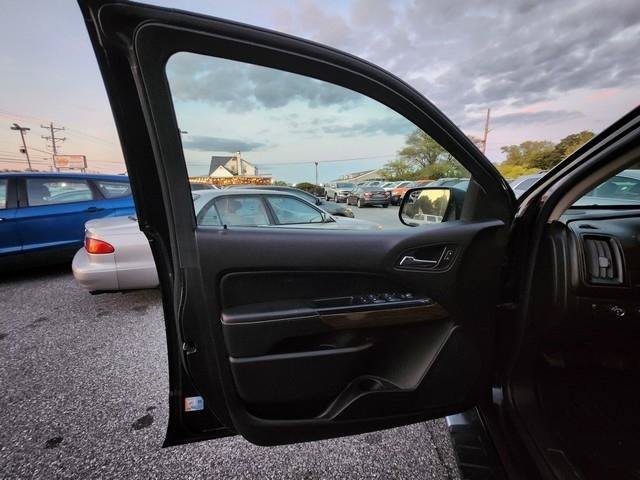 Used 2018 GMC Canyon Denali AWD/4WD image 9