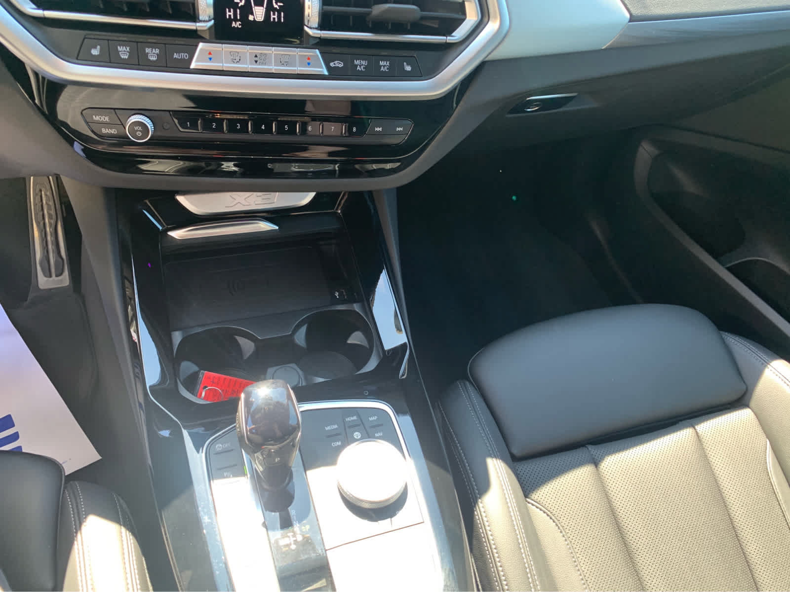 Used 2024 BMW X3 xDrive30i w/ M Sport Package AWD/4WD image 18
