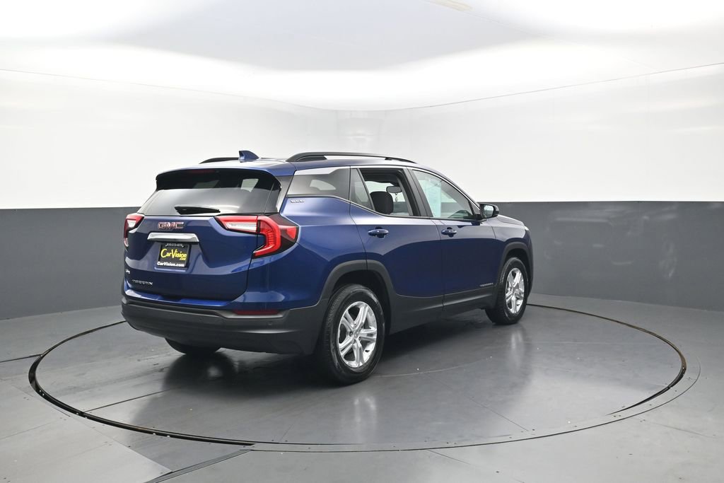 Used 2023 GMC Terrain SLE w/ Driver Convenience Package FWD image 5