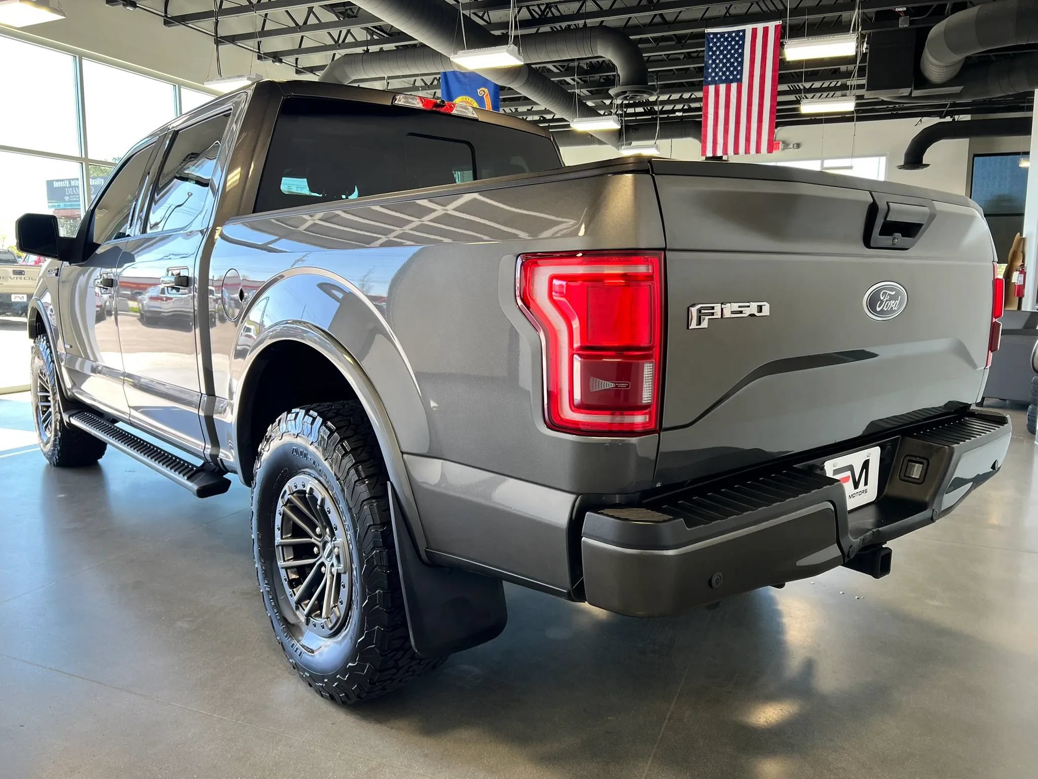 Used 2015 Ford F150 XLT w/ Equipment Group 302A Luxury AWD/4WD image 5
