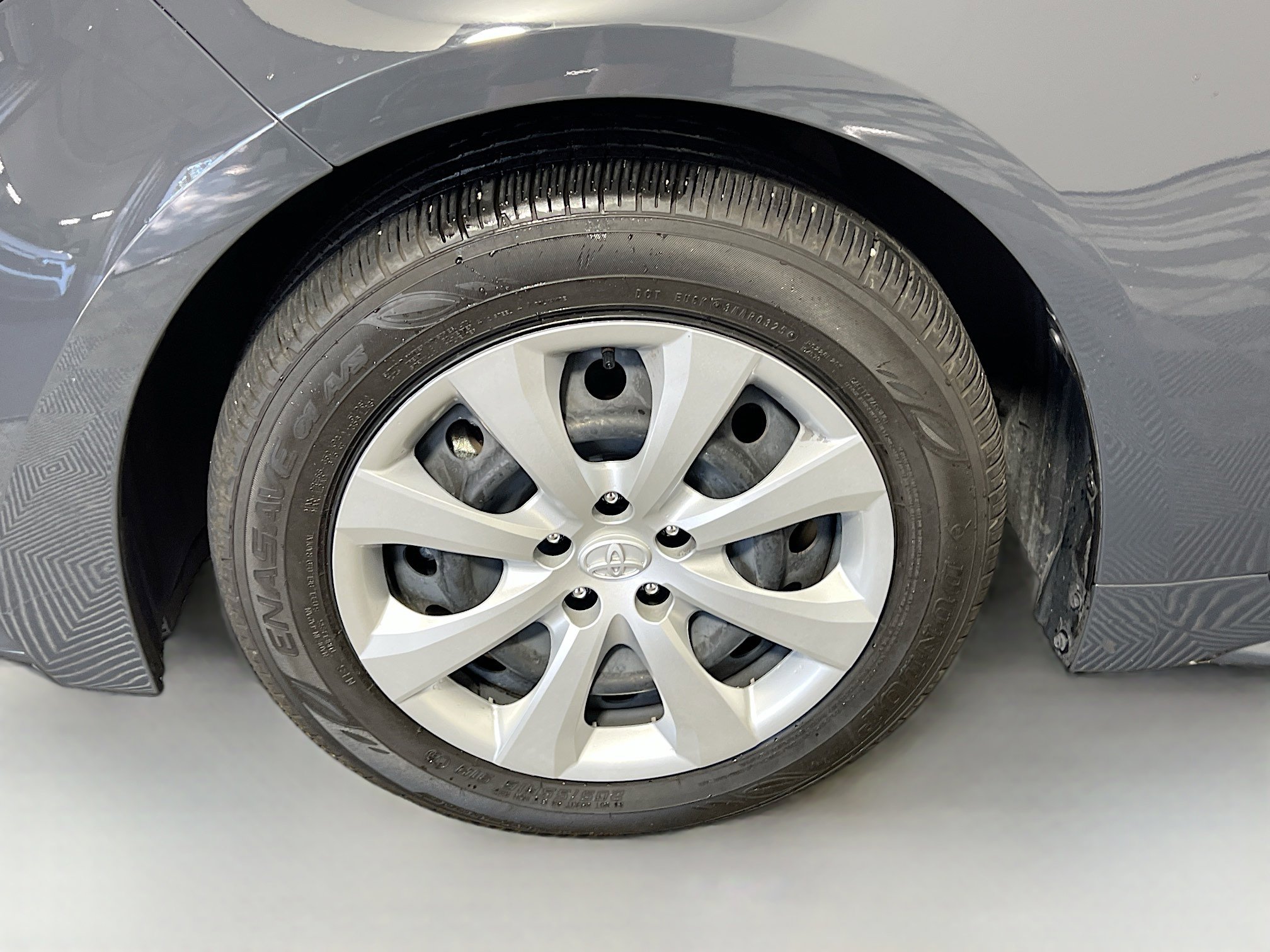 Used 2025 Toyota Corolla LE image 14