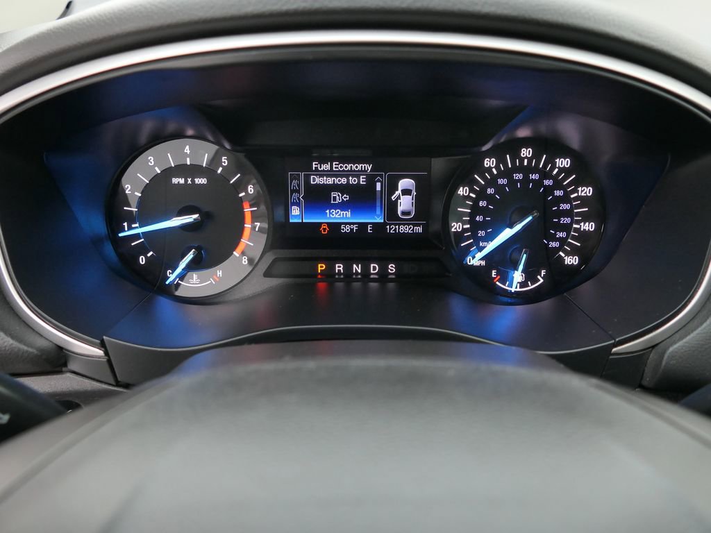 Used 2015 Ford Fusion SE w/ Equipment Group 201A image 18