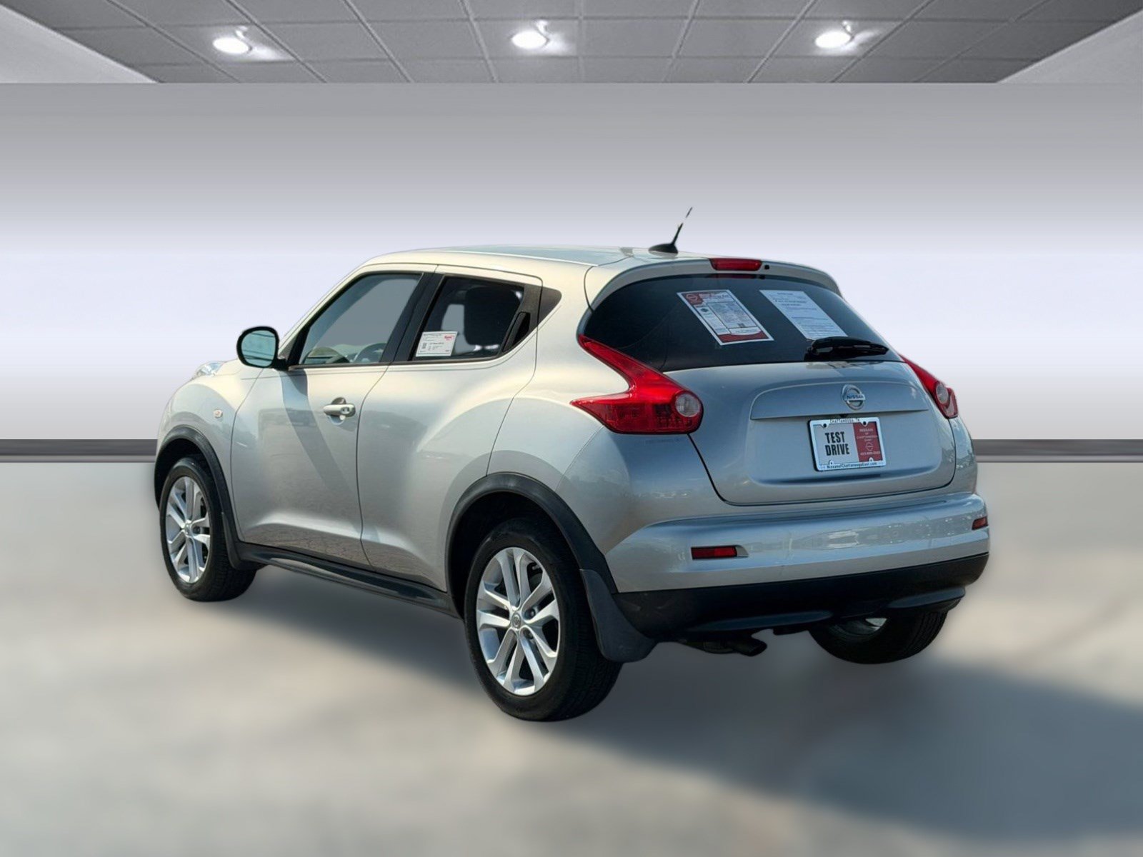 Used 2011 Nissan Juke SL FWD image 3