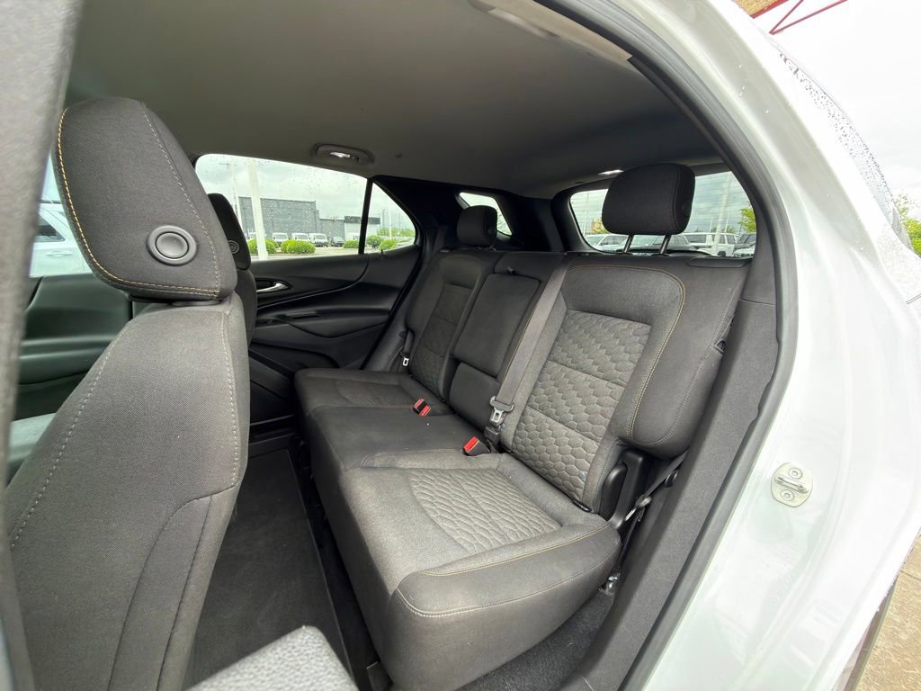 Used 2020 Chevrolet Equinox LT w/ Driver Convenience Package AWD/4WD image 30