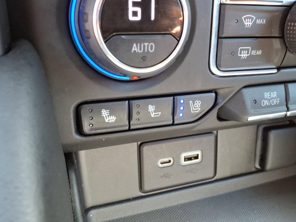 Used 2021 Chevrolet Tahoe High Country AWD/4WD image 23