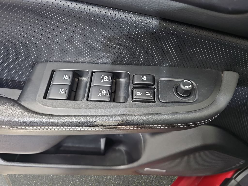 Used 2016 Subaru Legacy 3.6R Limited image 30