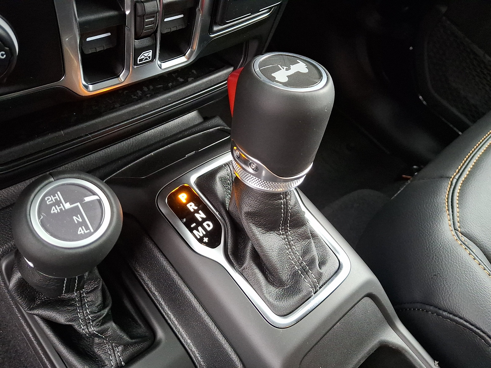 New 2026 Jeep Wrangler Unlimited Sahara AWD/4WD image 11