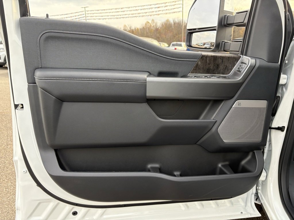 New 2026 Ford F250 Lariat w/ Lariat Premium Package image 37