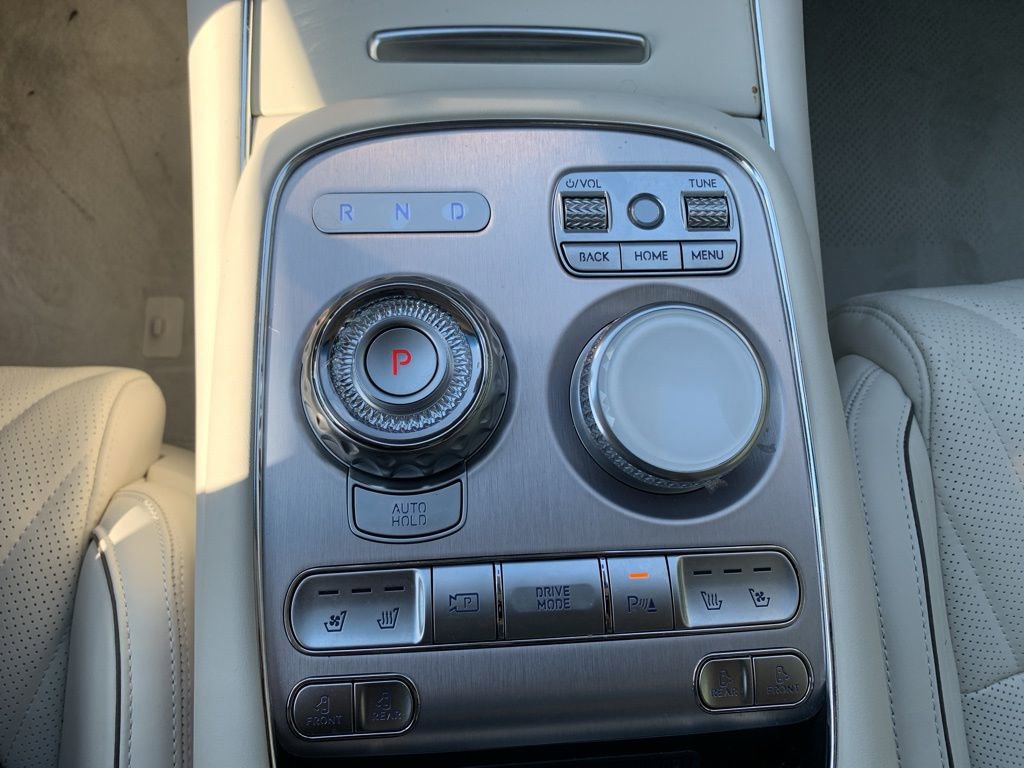 Used 2025 Genesis G90 3.5T image 14