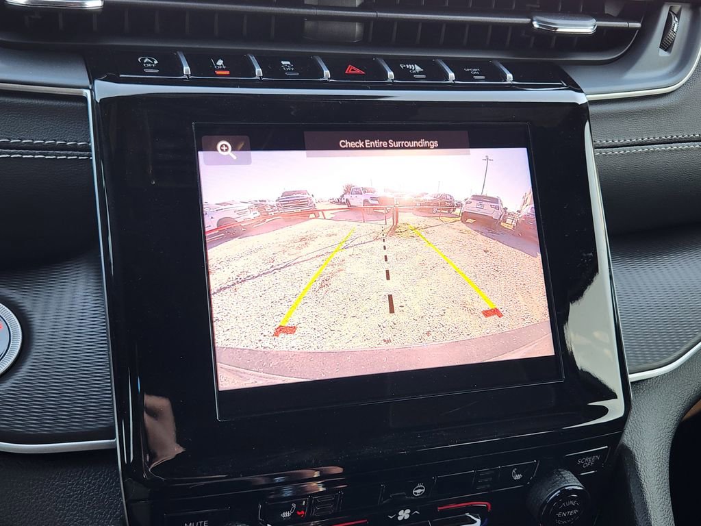 New 2026 Jeep Grand Cherokee L 2WD image 13