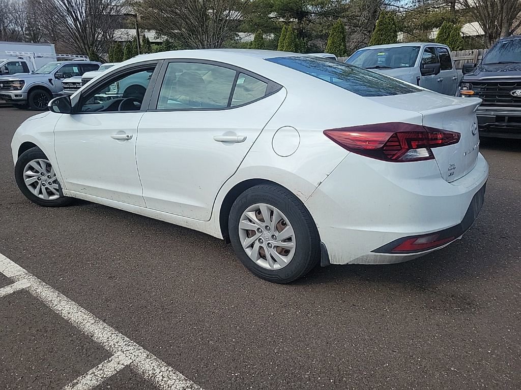 Used 2020 Hyundai Elantra SE w/ Convenience Package (C2) image 3