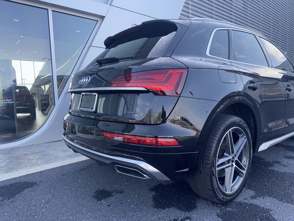 Certified 2025 Audi Q5 e Premium Plus image 4