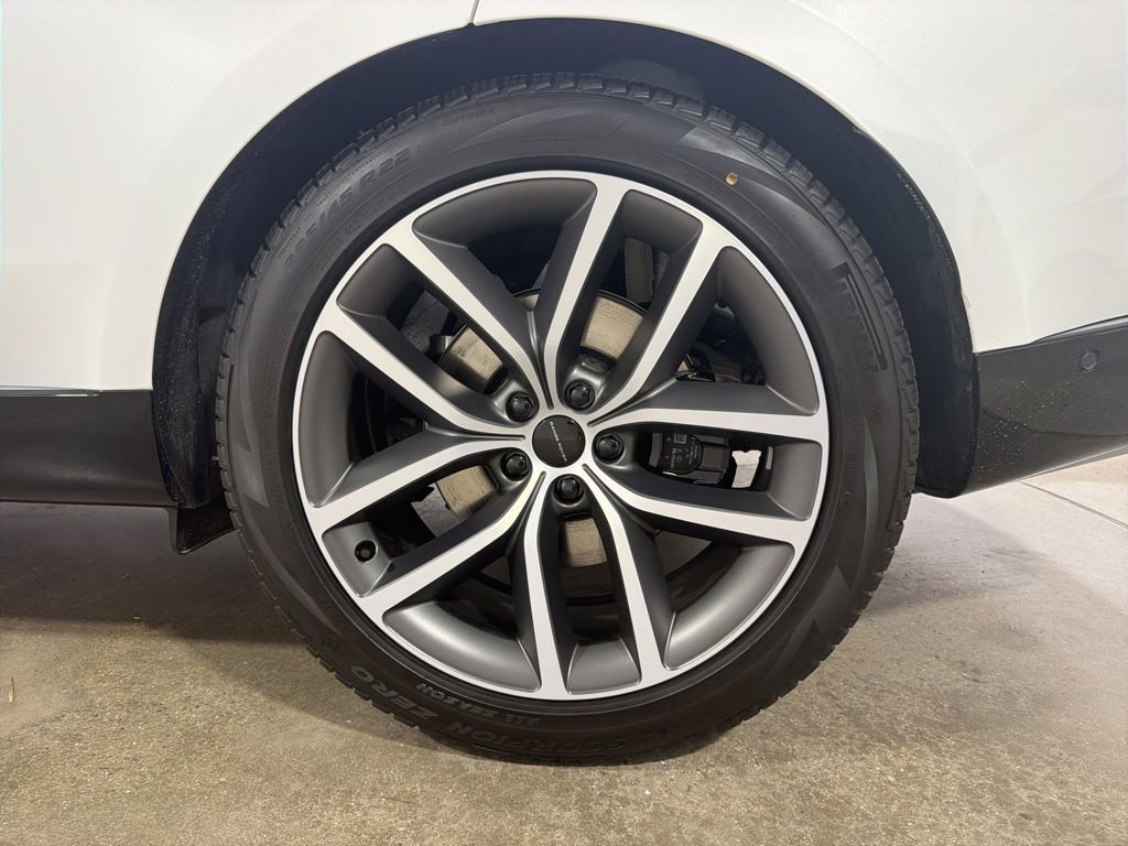 New 2026 Land Rover Range Rover Long Wheelbase SE AWD/4WD image 30