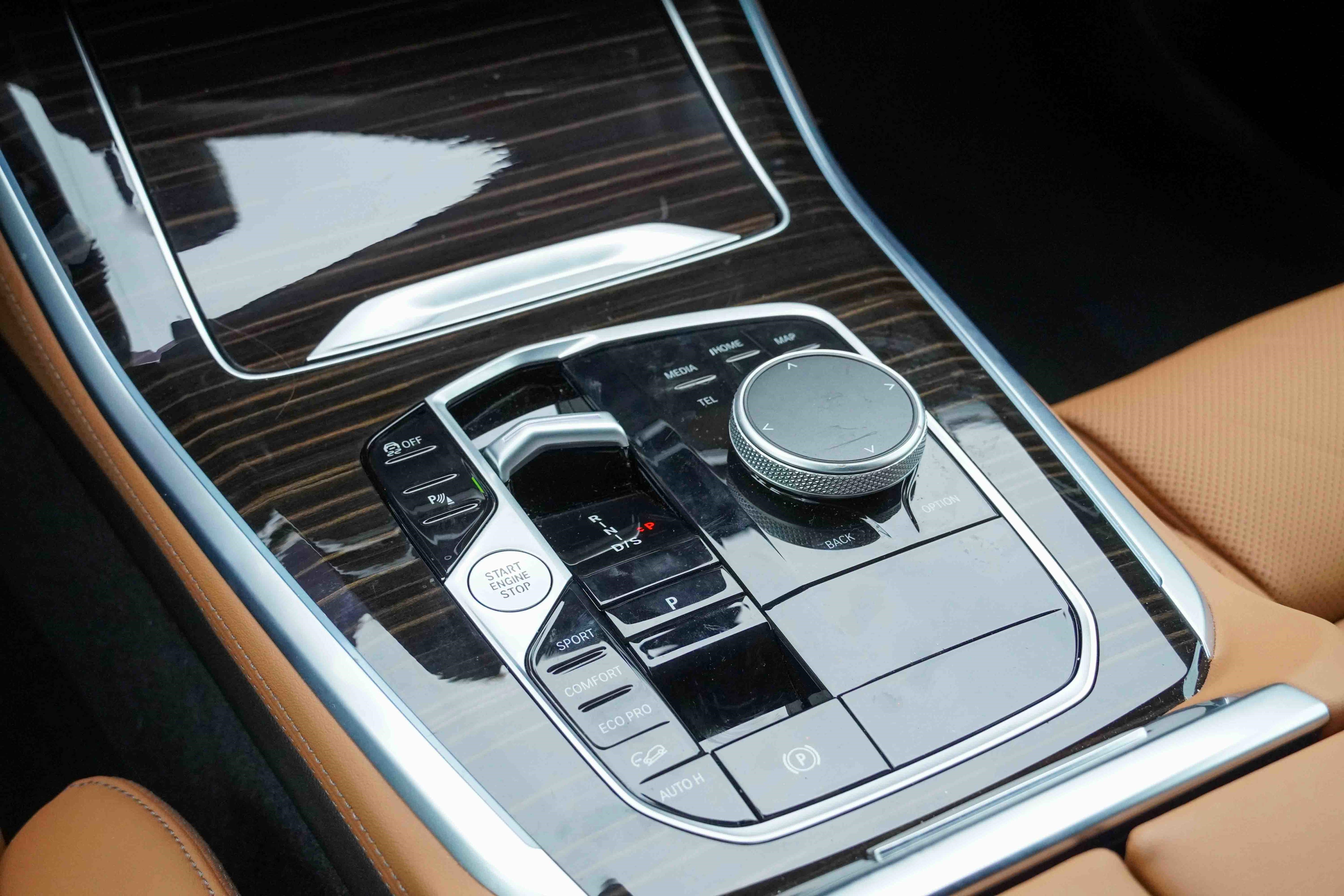 Certified 2025 BMW X5 xDrive40i w/ Climate Comfort Package image 30