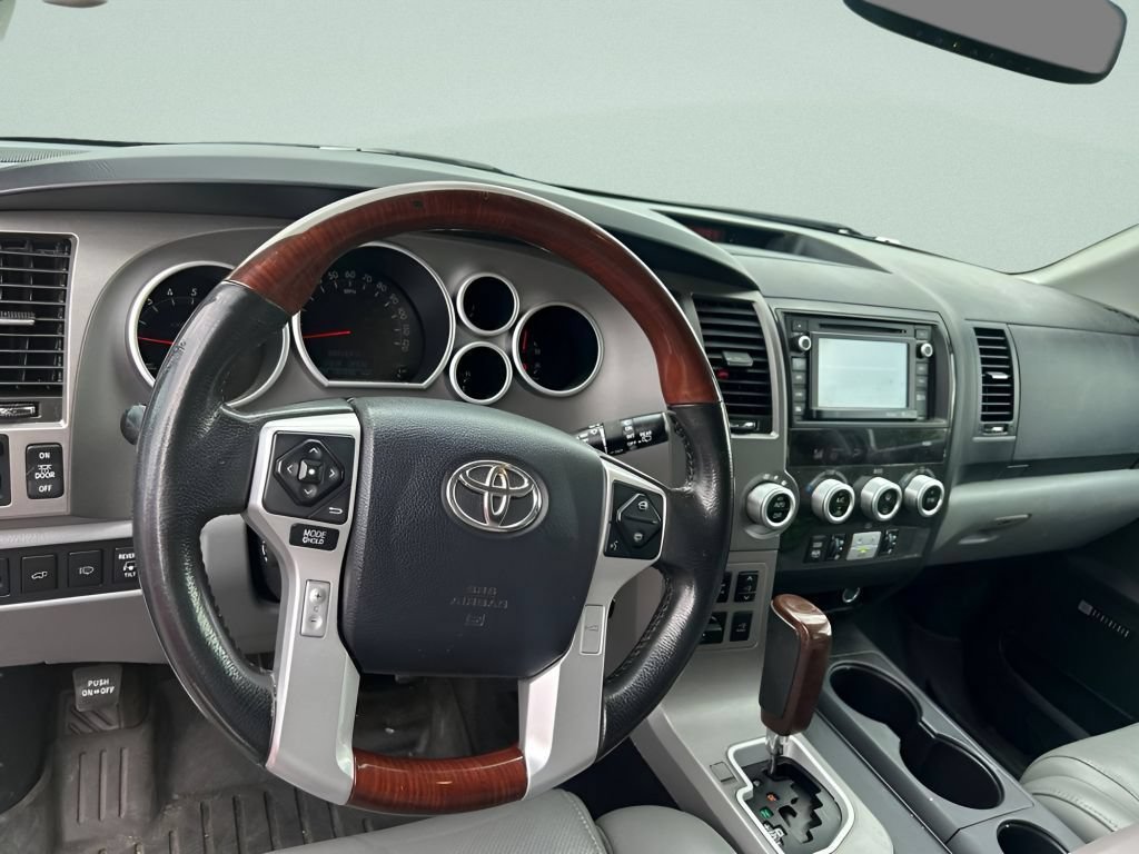 Used 2016 Toyota Sequoia Platinum AWD/4WD image 24