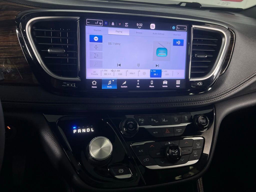 Used 2022 Chrysler Pacifica Pinnacle image 21