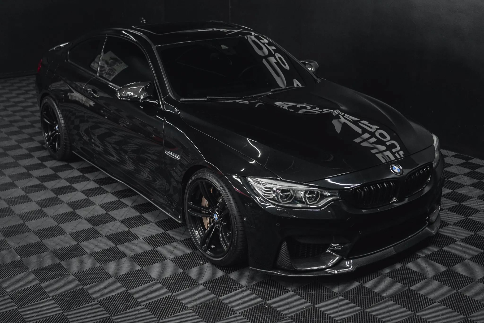Used 2015 BMW M4 Coupe w/ Executive Package RWD image 25