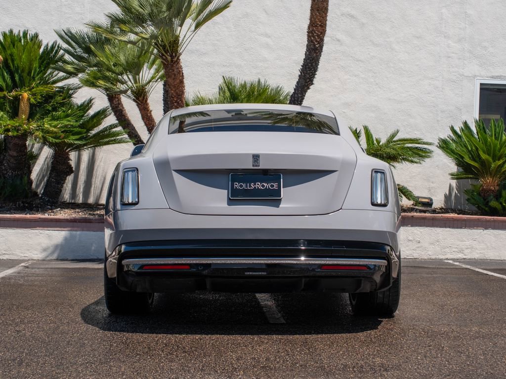 Used 2024 Rolls-Royce Spectre w/ Spectre Launch Package AWD/4WD image 39
