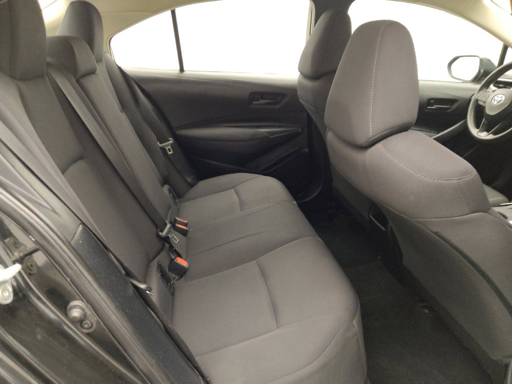Used 2022 Toyota Corolla LE FWD image 19