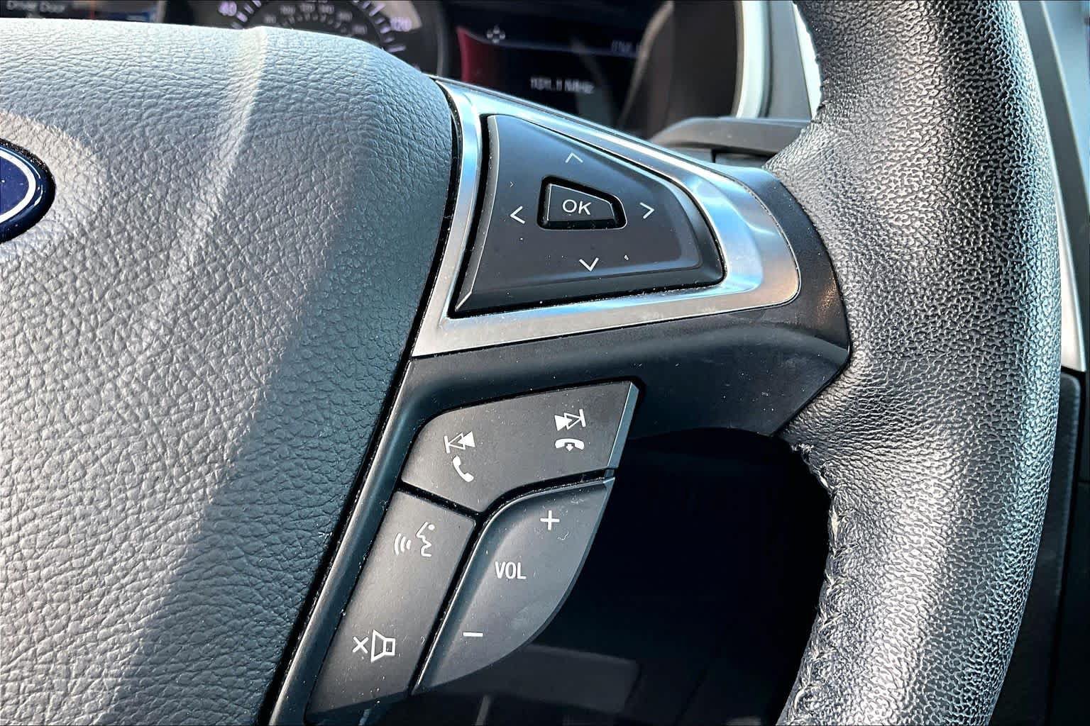 Used 2019 Ford Edge SEL w/ Equipment Group 201A FWD image 25