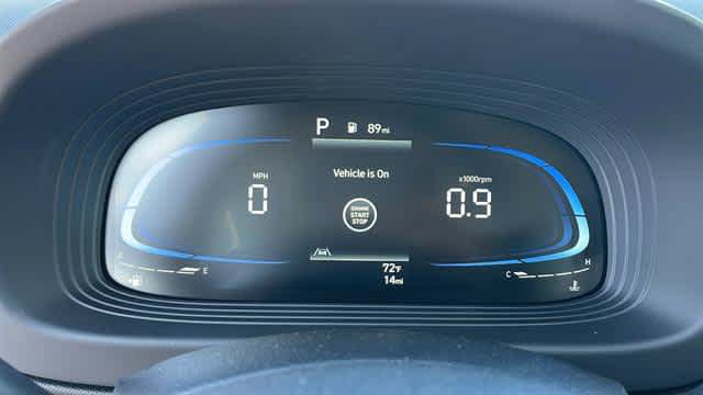 Used 2025 Hyundai Venue Limited FWD image 19