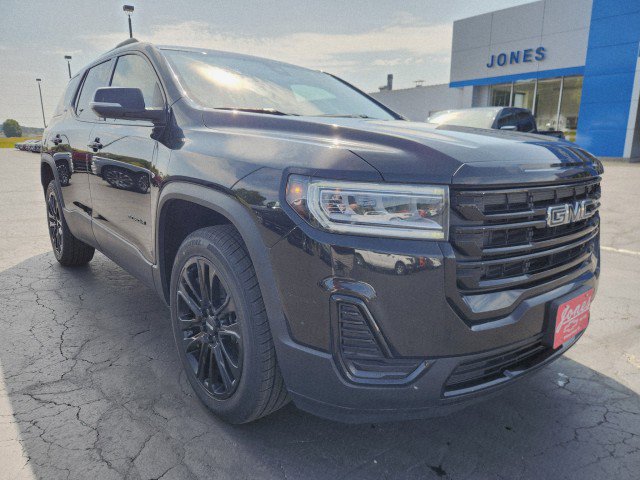 Used 2023 GMC Acadia SLE w/ Driver Convenience Package image 7