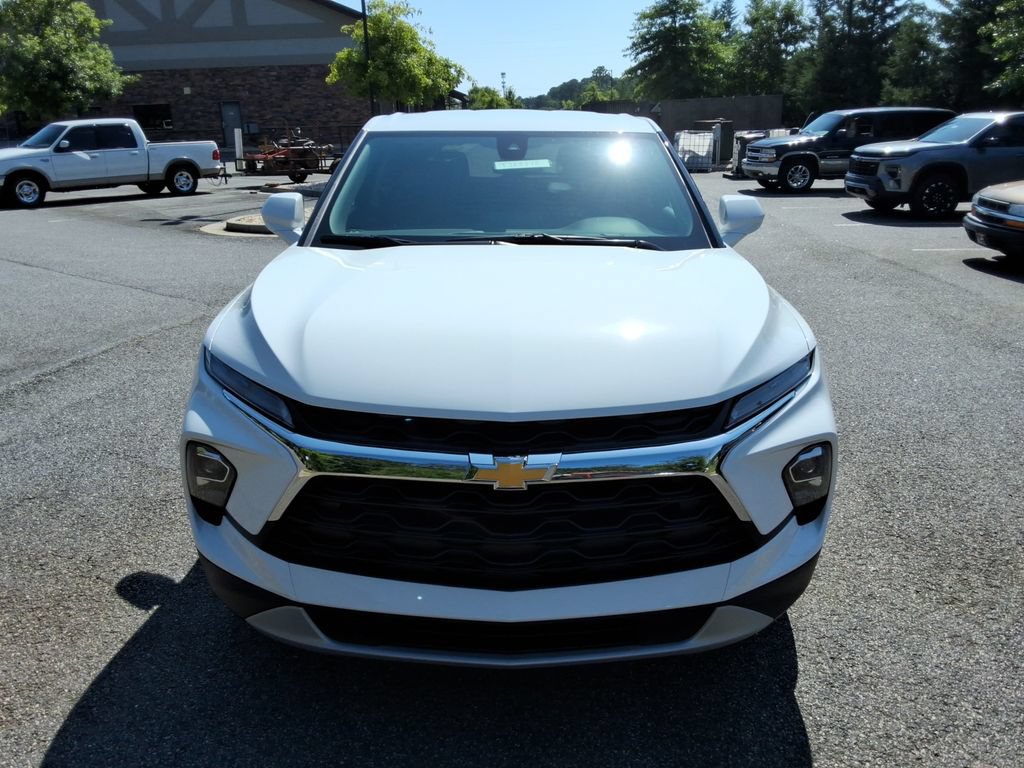 New 2026 Chevrolet Blazer LT FWD image 2