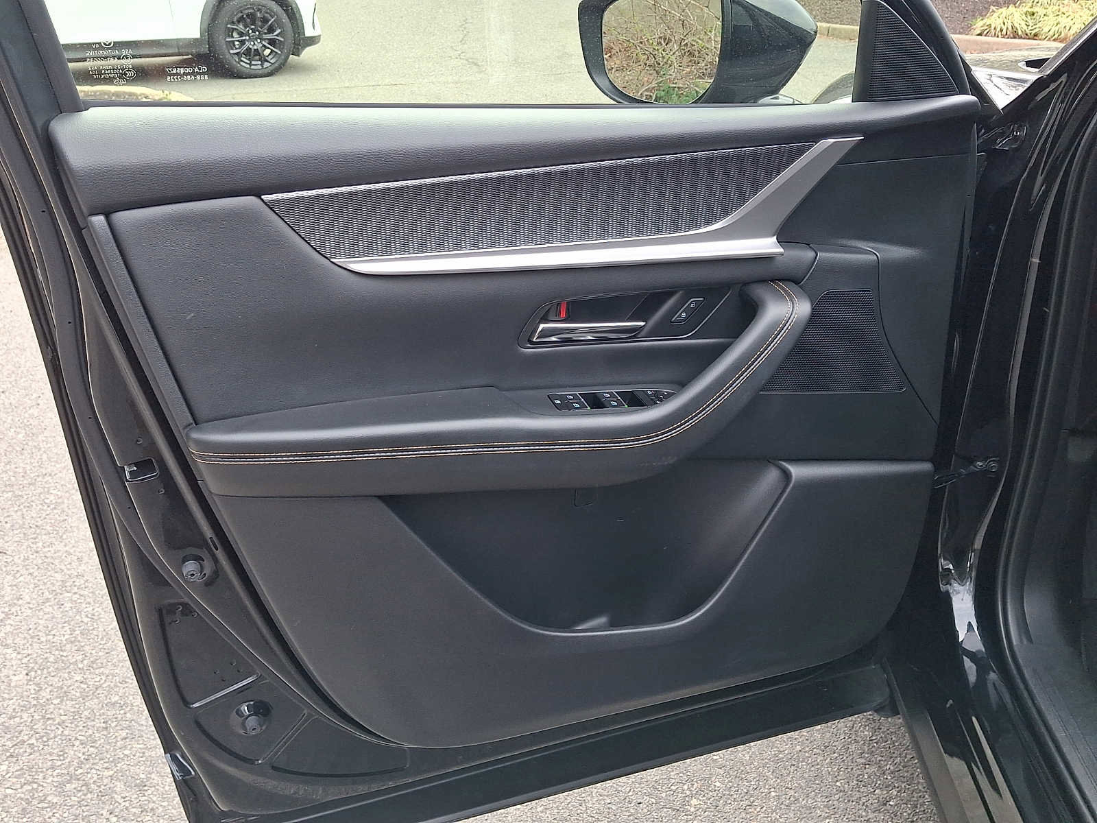 Certified 2025 MAZDA CX-90 3.3 Turbo w/ Preferred Package image 14