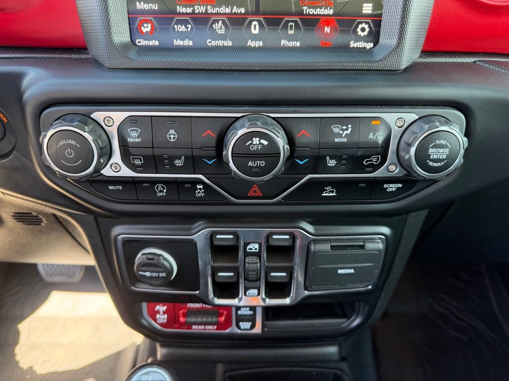 Used 2022 Jeep Gladiator Rubicon w/ Cold Weather Group AWD/4WD image 22